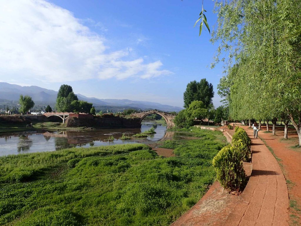 The walk to the livestock market