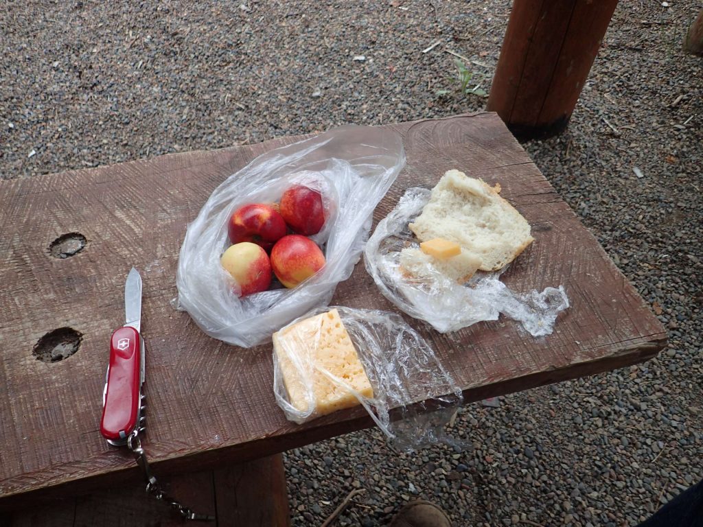 Bread, cheese, fruit – a good lunch