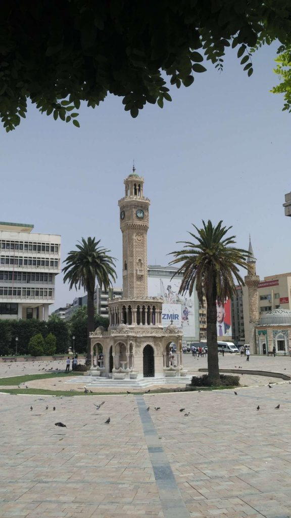 The pride and joy of Izmir’s tourism board, the clock tower